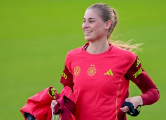 Jule Brand fiebert „Heimspiel“ gegen Spanien auf Betzenberg entgegen