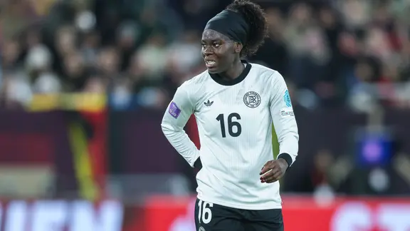 Nicole Anyomi in Aktion | ddp/Revierfoto Nicole Anyomi in Aktion